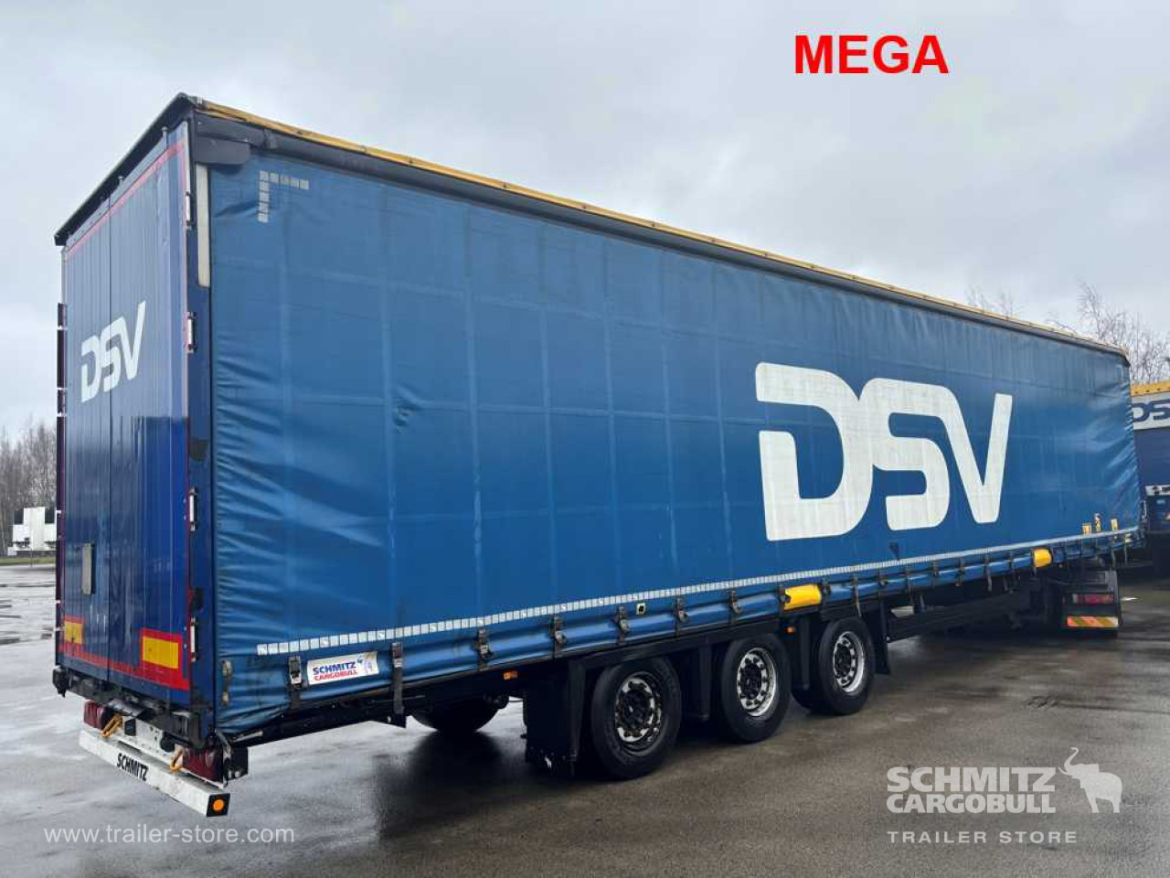 SCHMITZ Curtainsider Mega - Ponyvás félpótkocsi: 1 kép. SCHMITZ Curtainsider Mega - Ponyvás félpótkocsi: 1 kép.