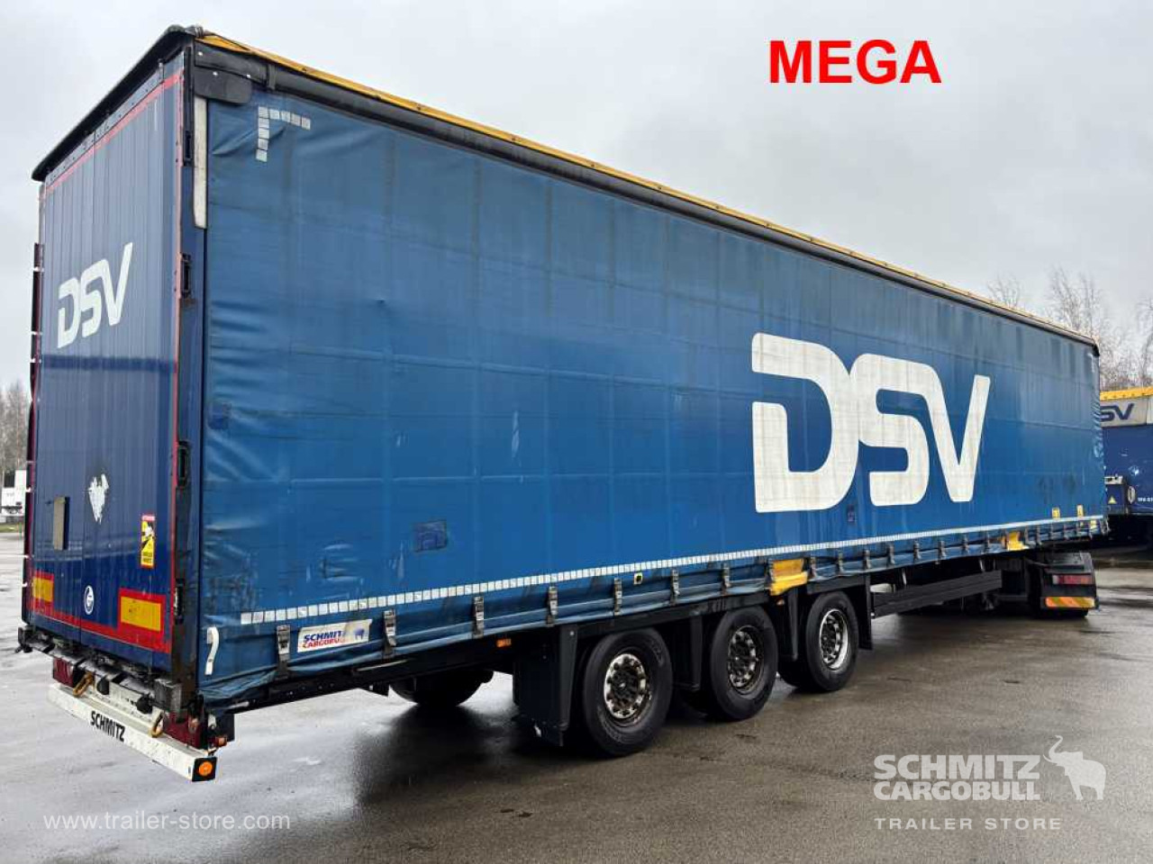 SCHMITZ Curtainsider Mega - Ponyvás félpótkocsi: 1 kép. SCHMITZ Curtainsider Mega - Ponyvás félpótkocsi: 1 kép.