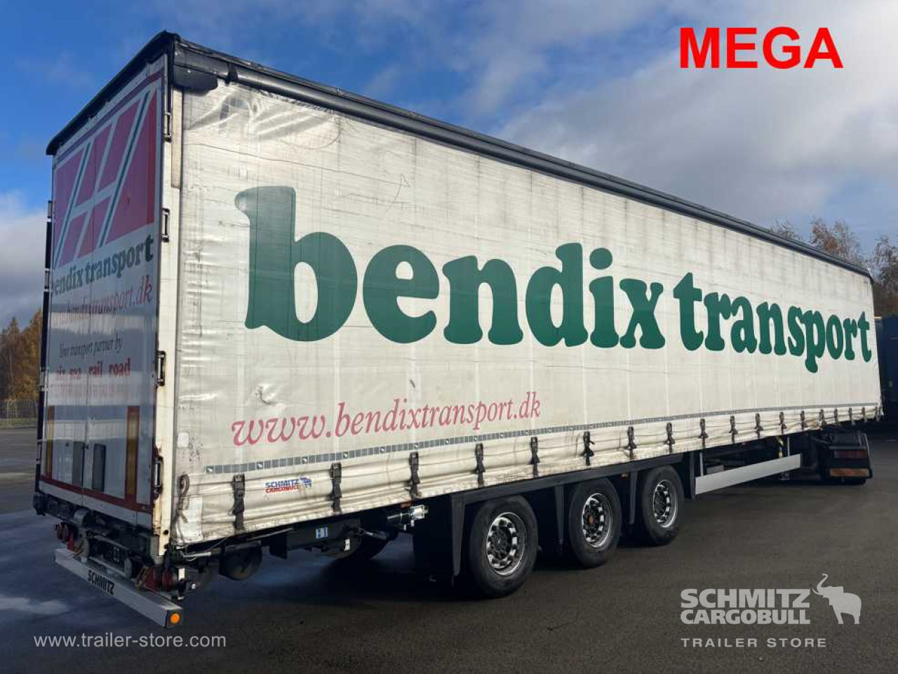 SCHMITZ Curtainsider Mega - Ponyvás félpótkocsi: 1 kép. SCHMITZ Curtainsider Mega - Ponyvás félpótkocsi: 1 kép.