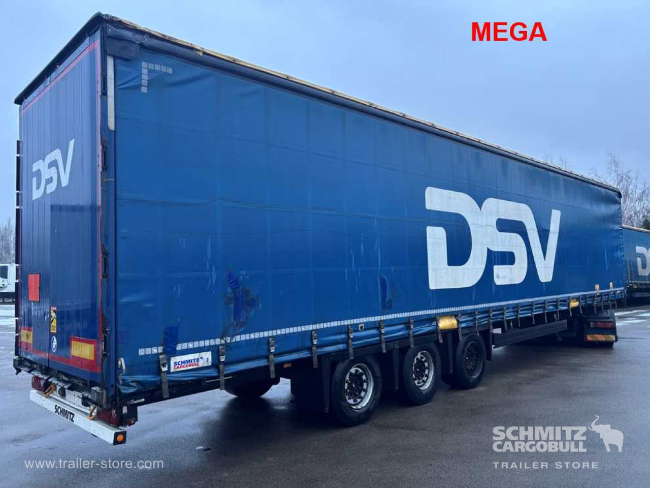SCHMITZ Curtainsider Mega - Ponyvás félpótkocsi: 1 kép. SCHMITZ Curtainsider Mega - Ponyvás félpótkocsi: 1 kép.
