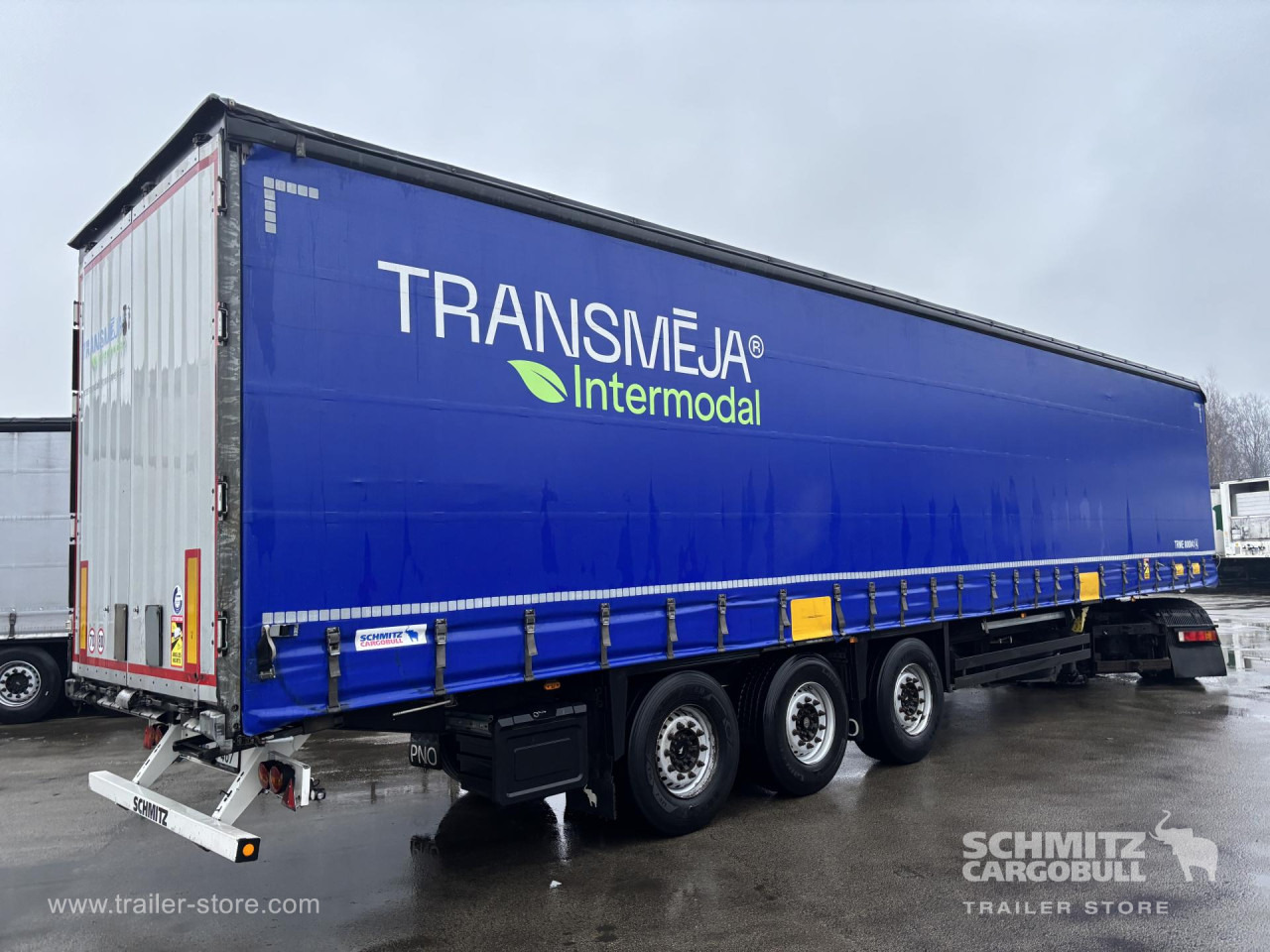 SCHMITZ Curtainsider Standard - Ponyvás félpótkocsi: 1 kép. SCHMITZ Curtainsider Standard - Ponyvás félpótkocsi: 1 kép.