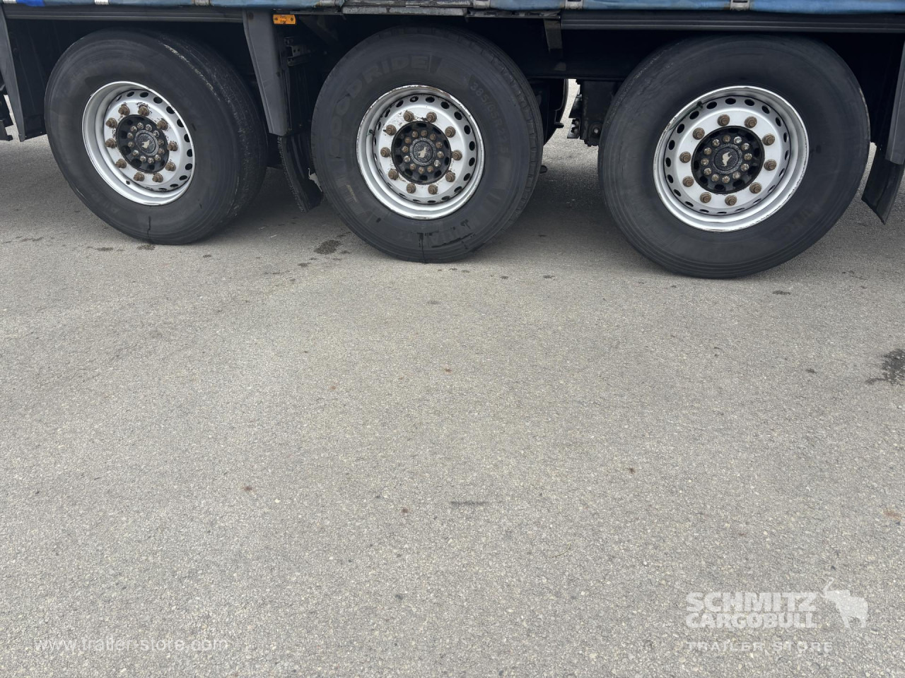 Ponyvás félpótkocsi SCHMITZ Curtainsider Standard: 7 kép.