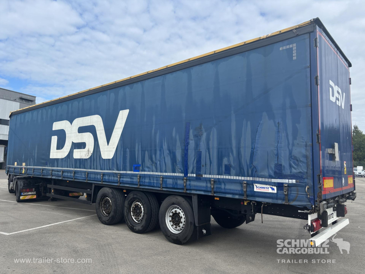SCHMITZ Curtainsider Standard - Ponyvás félpótkocsi: 4 kép. SCHMITZ Curtainsider Standard - Ponyvás félpótkocsi: 4 kép.