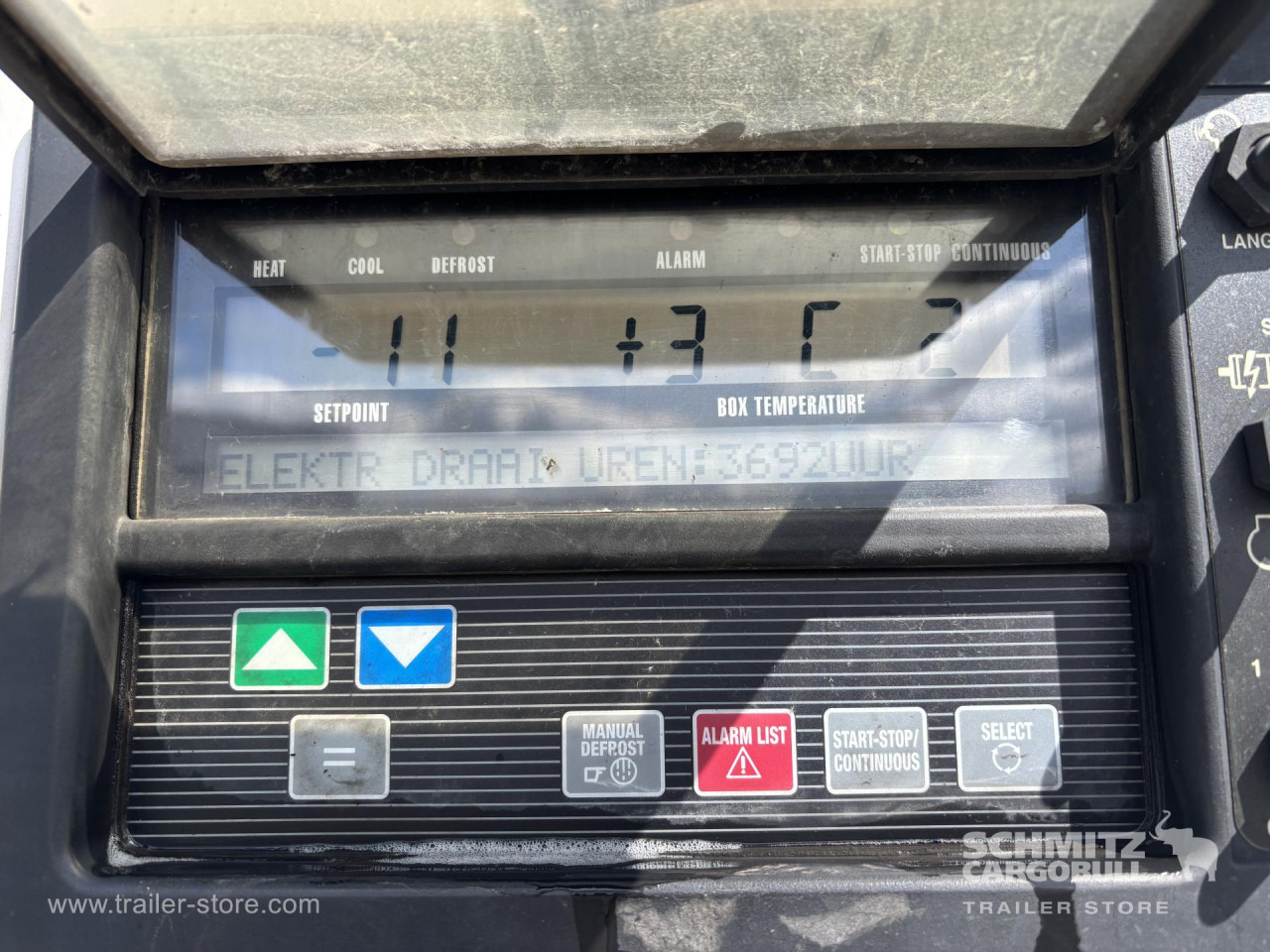 SCHMITZ Reefer Standard - Félpótkocsi hőszigetelt: 4 kép. SCHMITZ Reefer Standard - Félpótkocsi hőszigetelt: 4 kép.