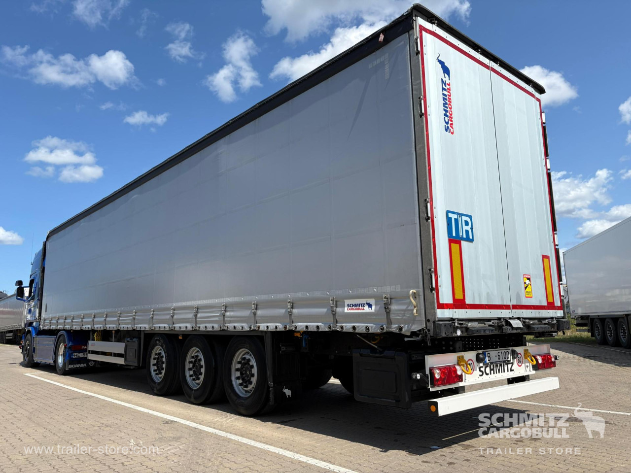 SCHMITZ Curtainsider Standard - Ponyvás félpótkocsi: 4 kép. SCHMITZ Curtainsider Standard - Ponyvás félpótkocsi: 4 kép.