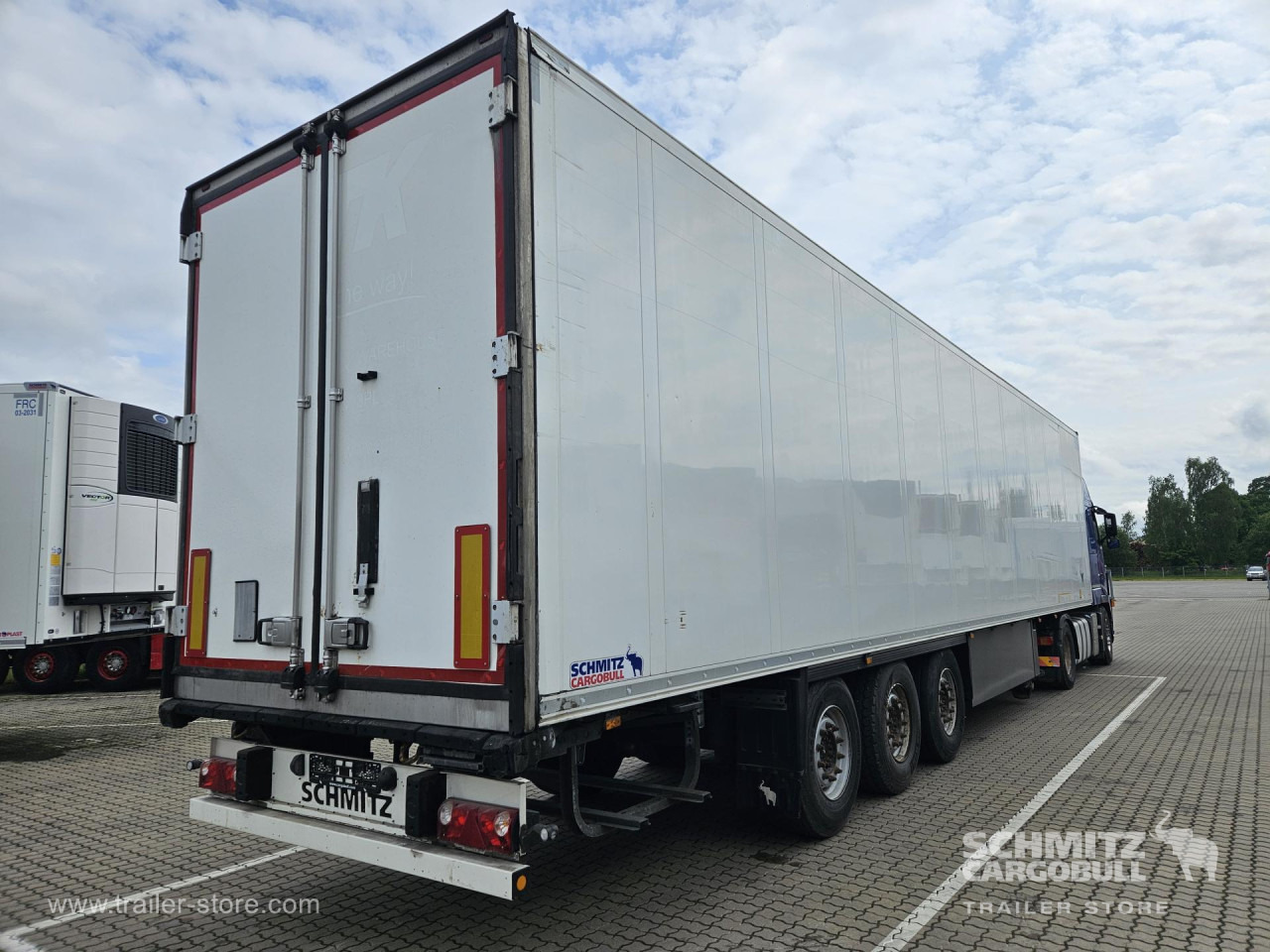 SCHMITZ Reefer Standard Double deck - Félpótkocsi hőszigetelt: 1 kép. SCHMITZ Reefer Standard Double deck - Félpótkocsi hőszigetelt: 1 kép.