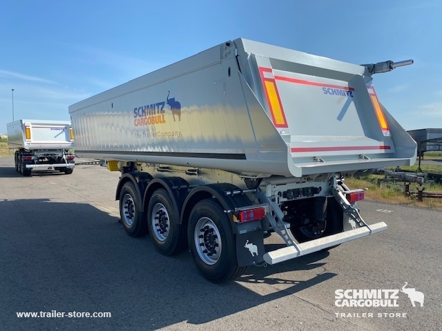 SCHMITZ Tipper Alu-square sided body 24m³ - Félpótkocsi billenőplatós: 5 kép. SCHMITZ Tipper Alu-square sided body 24m³ - Félpótkocsi billenőplatós: 5 kép.