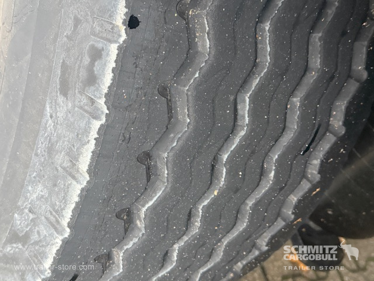SCHMITZ Oplegger Kasten Standard - Félpótkocsi dobozos: 5 kép. SCHMITZ Oplegger Kasten Standard - Félpótkocsi dobozos: 5 kép.