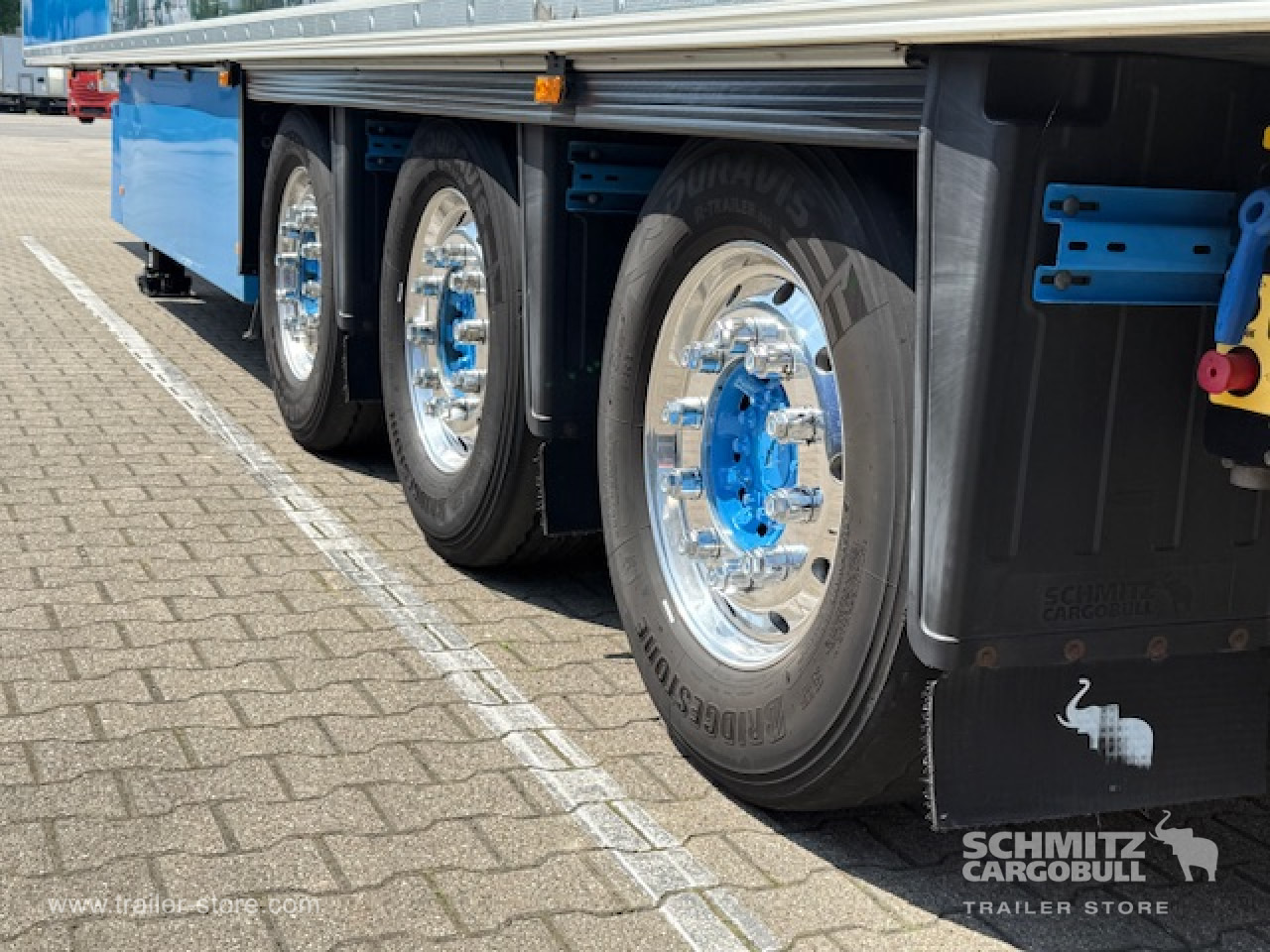 SCHMITZ Oplegger Vries Multitemp Double deck - Félpótkocsi hőszigetelt: 2 kép. SCHMITZ Oplegger Vries Multitemp Double deck - Félpótkocsi hőszigetelt: 2 kép.