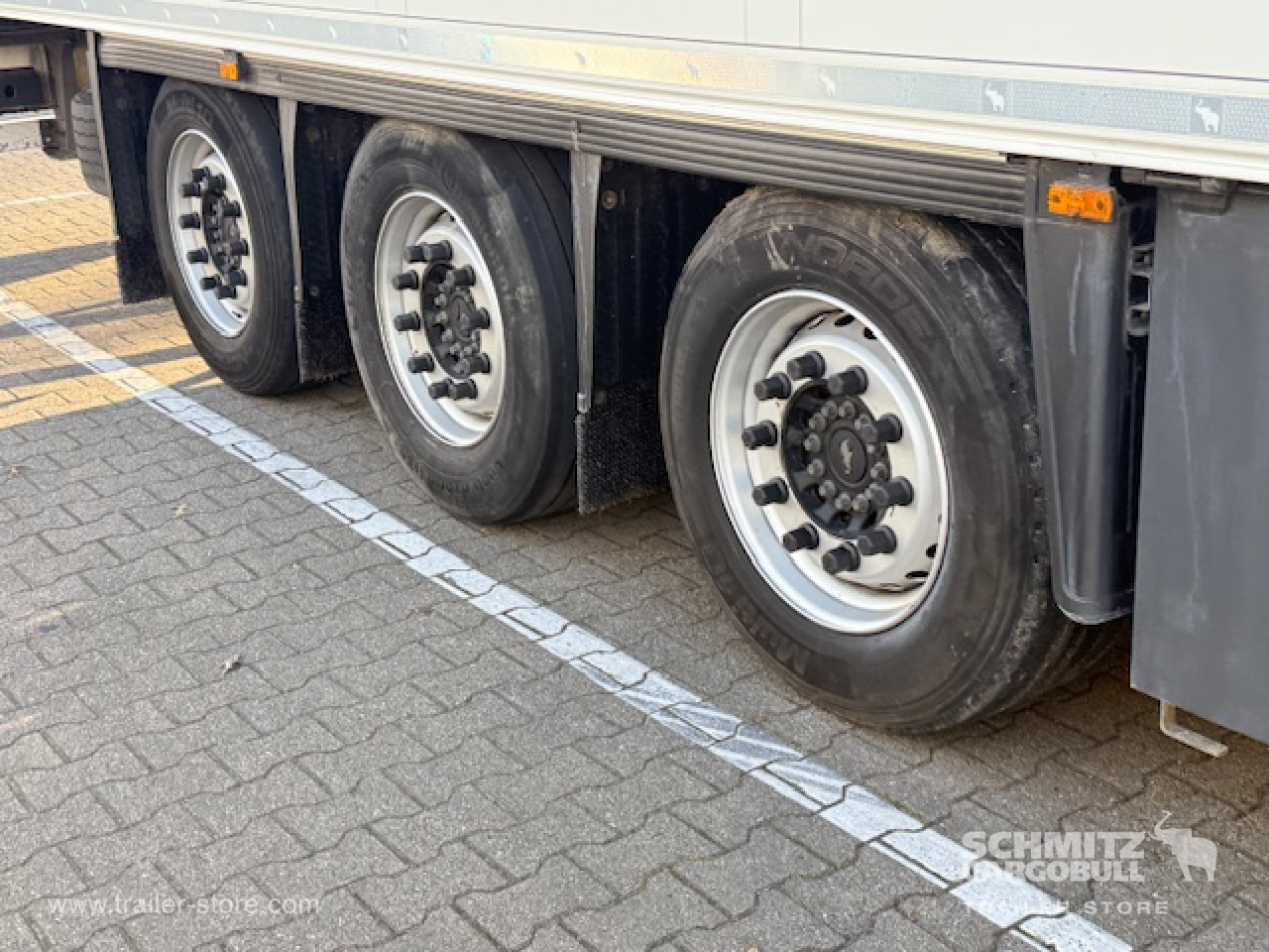 SCHMITZ Oplegger Vries Standard - Félpótkocsi hőszigetelt: 4 kép. SCHMITZ Oplegger Vries Standard - Félpótkocsi hőszigetelt: 4 kép.