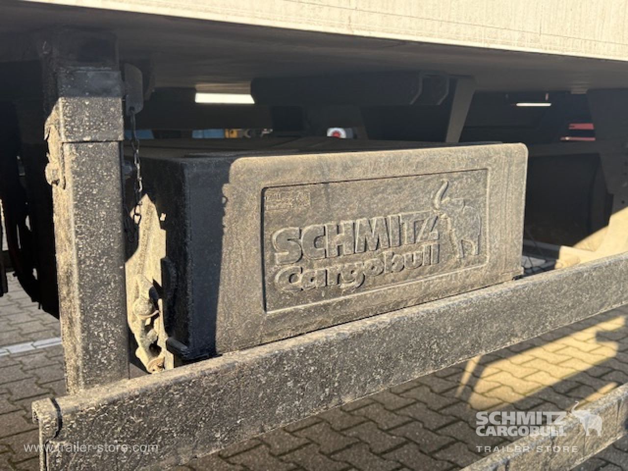 SCHMITZ Oplegger Vries Standard Taillift - Félpótkocsi hőszigetelt: 5 kép. SCHMITZ Oplegger Vries Standard Taillift - Félpótkocsi hőszigetelt: 5 kép.
