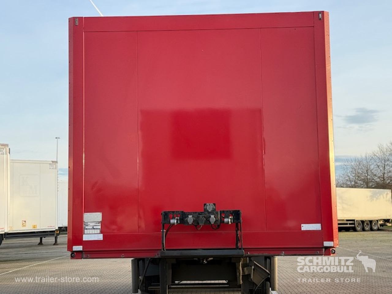 SCHMITZ Oplegger Vries Standard Taillift - Félpótkocsi hőszigetelt: 2 kép. SCHMITZ Oplegger Vries Standard Taillift - Félpótkocsi hőszigetelt: 2 kép.