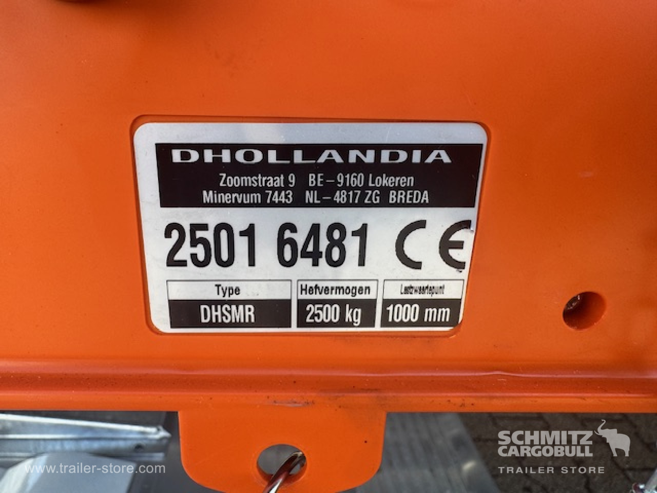 SCHMITZ Oplegger Vries Standard Taillift - Félpótkocsi hőszigetelt: 2 kép. SCHMITZ Oplegger Vries Standard Taillift - Félpótkocsi hőszigetelt: 2 kép.