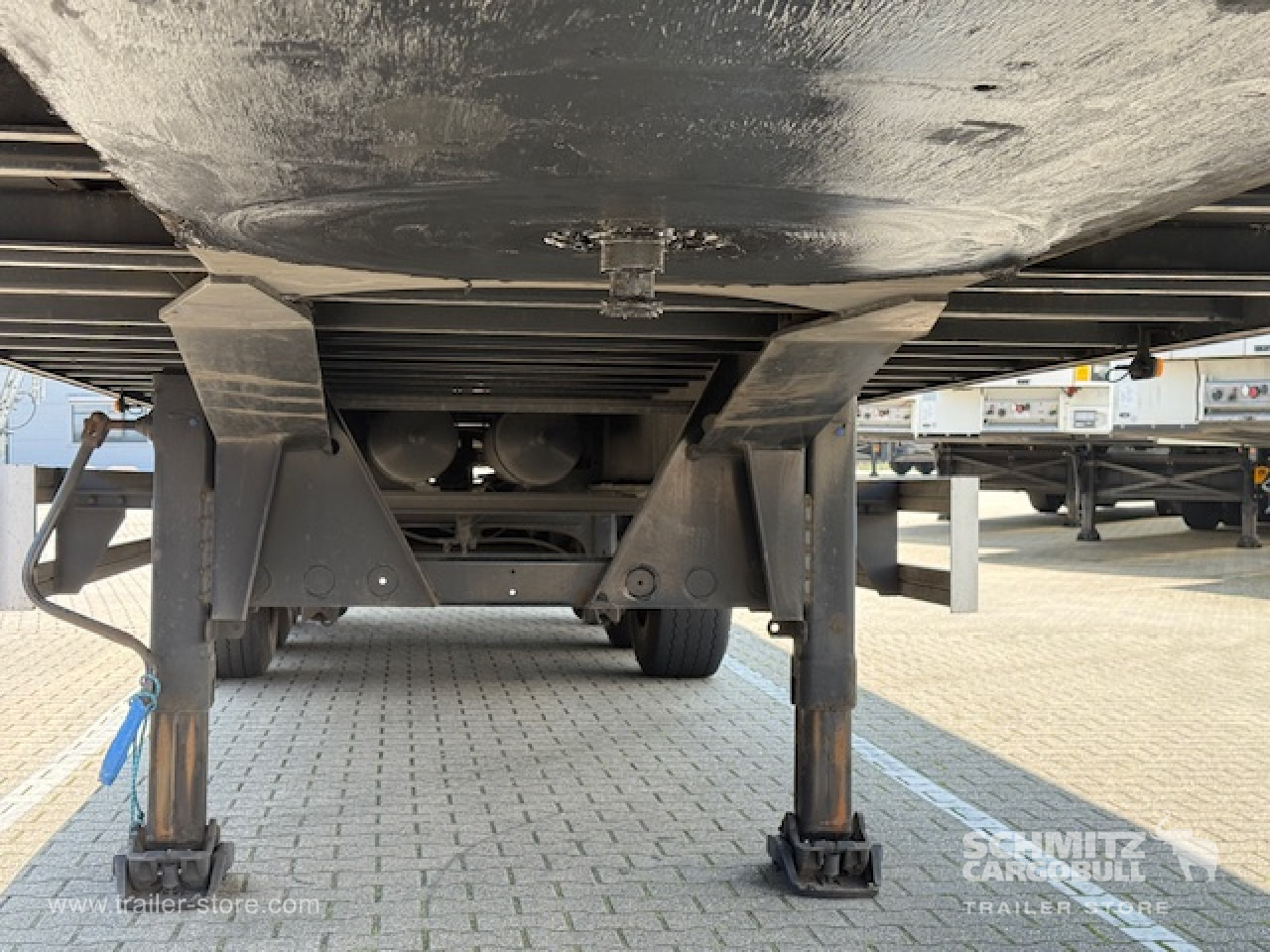 VANHOOL Oplegger Kasten Standard - Félpótkocsi dobozos: 2 kép. VANHOOL Oplegger Kasten Standard - Félpótkocsi dobozos: 2 kép.
