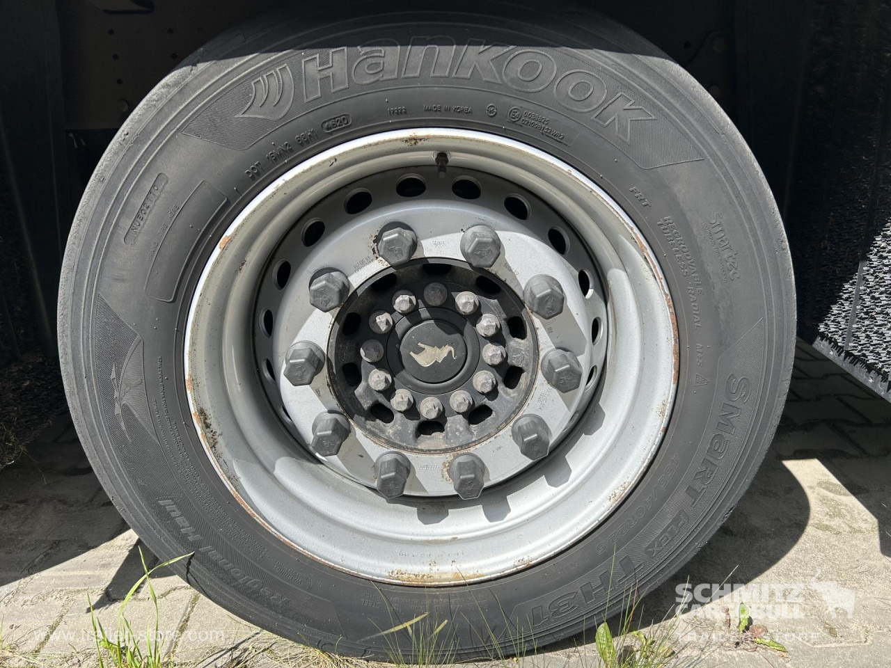 SCHMITZ Curtainsider Mega - Ponyvás félpótkocsi: 5 kép. SCHMITZ Curtainsider Mega - Ponyvás félpótkocsi: 5 kép.