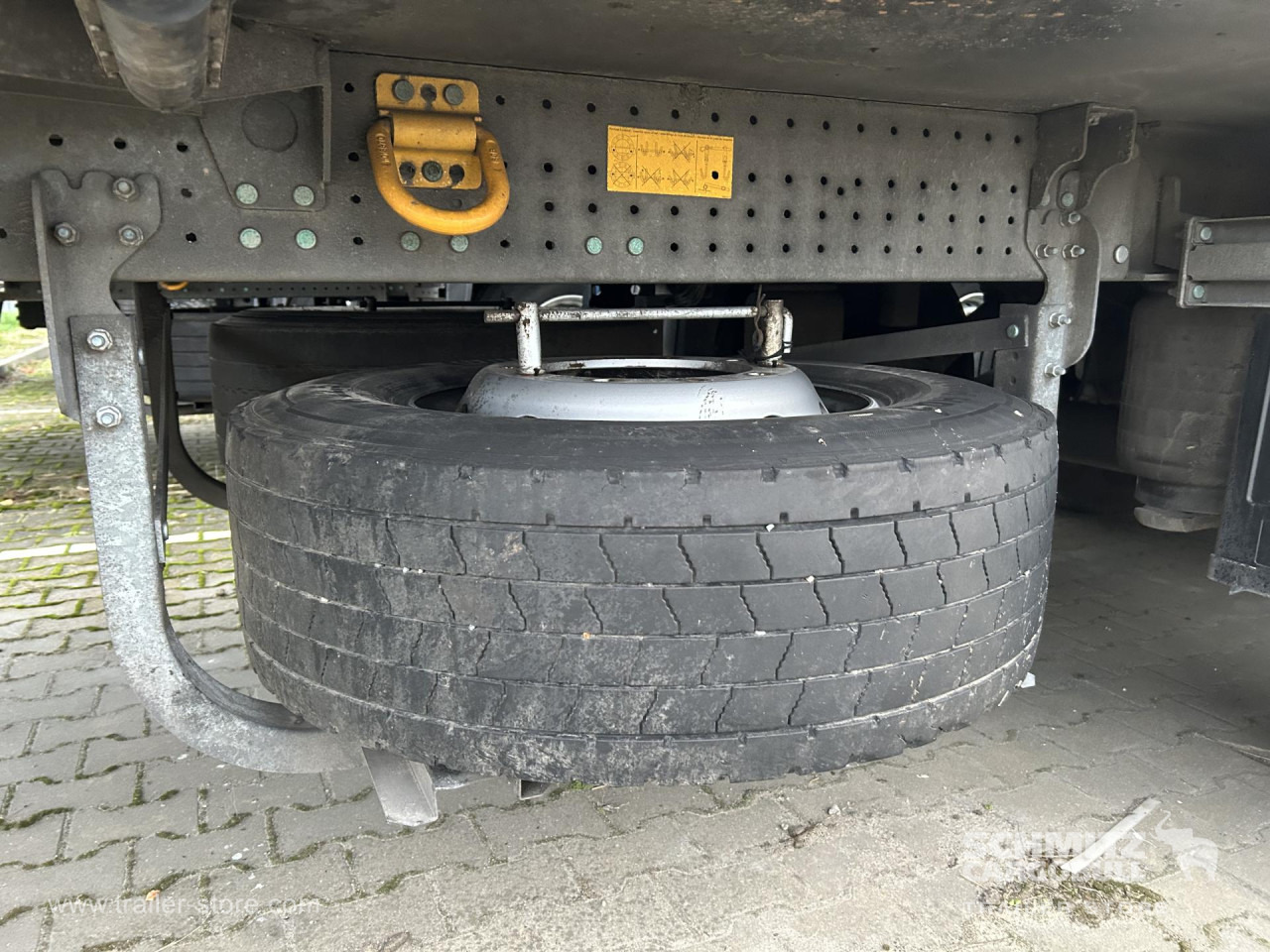 SCHMITZ Reefer Standard Double deck - Félpótkocsi hőszigetelt: 3 kép. SCHMITZ Reefer Standard Double deck - Félpótkocsi hőszigetelt: 3 kép.