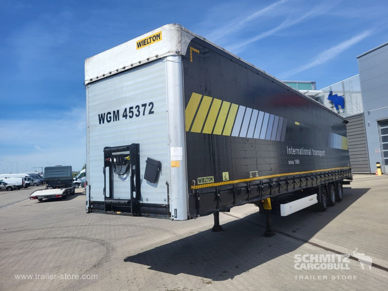 WIELTON Curtainsider Mega - Ponyvás félpótkocsi: 1 kép. WIELTON Curtainsider Mega - Ponyvás félpótkocsi: 1 kép.