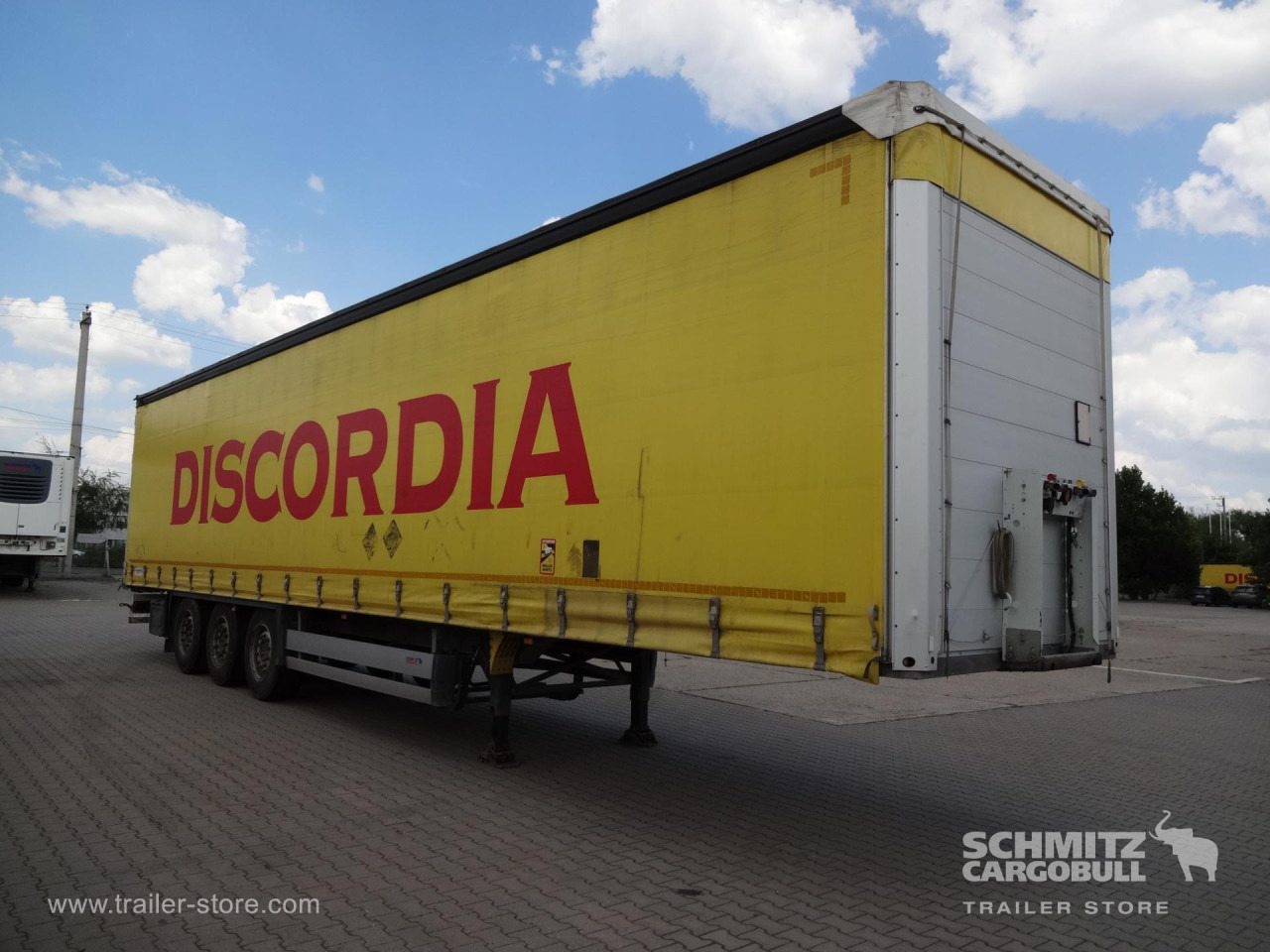 SCHMITZ Curtainsider Standard - Ponyvás félpótkocsi: 1 kép. SCHMITZ Curtainsider Standard - Ponyvás félpótkocsi: 1 kép.