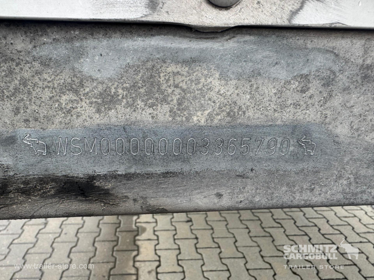 SCHMITZ Curtainsider Standard - Ponyvás félpótkocsi: 3 kép. SCHMITZ Curtainsider Standard - Ponyvás félpótkocsi: 3 kép.