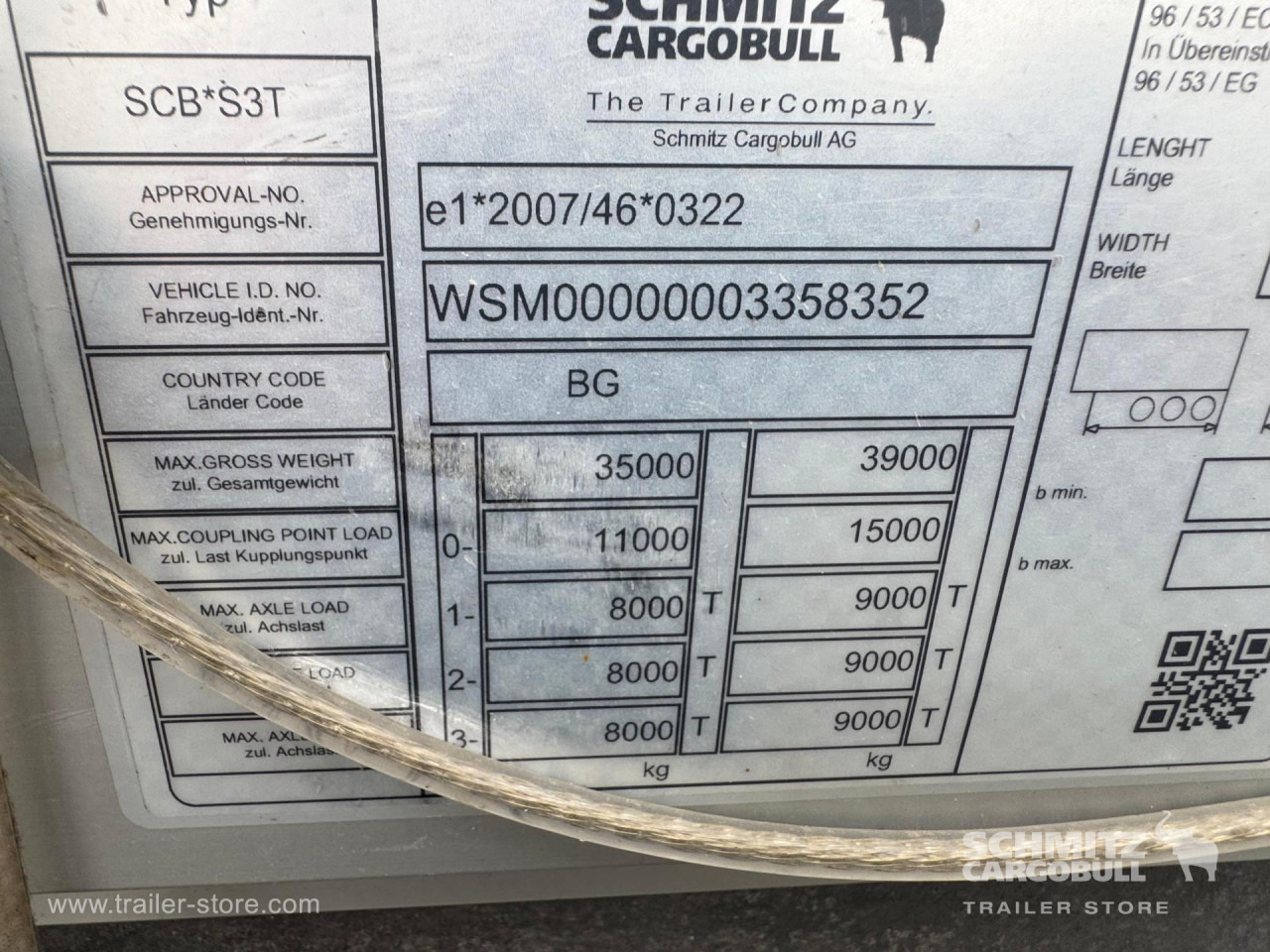 SCHMITZ Curtainsider Standard - Ponyvás félpótkocsi: 2 kép. SCHMITZ Curtainsider Standard - Ponyvás félpótkocsi: 2 kép.