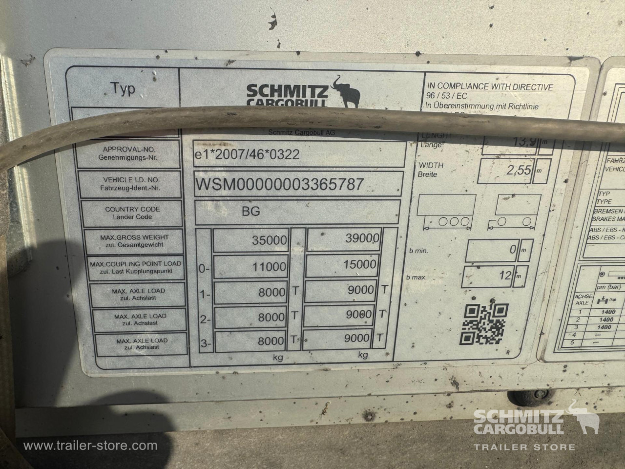 SCHMITZ Curtainsider Standard - Ponyvás félpótkocsi: 2 kép. SCHMITZ Curtainsider Standard - Ponyvás félpótkocsi: 2 kép.