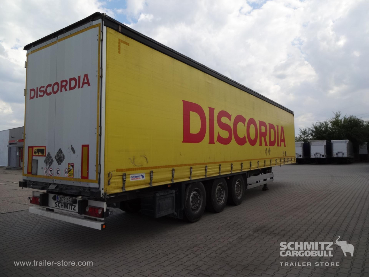 SCHMITZ Curtainsider Standard - Ponyvás félpótkocsi: 4 kép. SCHMITZ Curtainsider Standard - Ponyvás félpótkocsi: 4 kép.