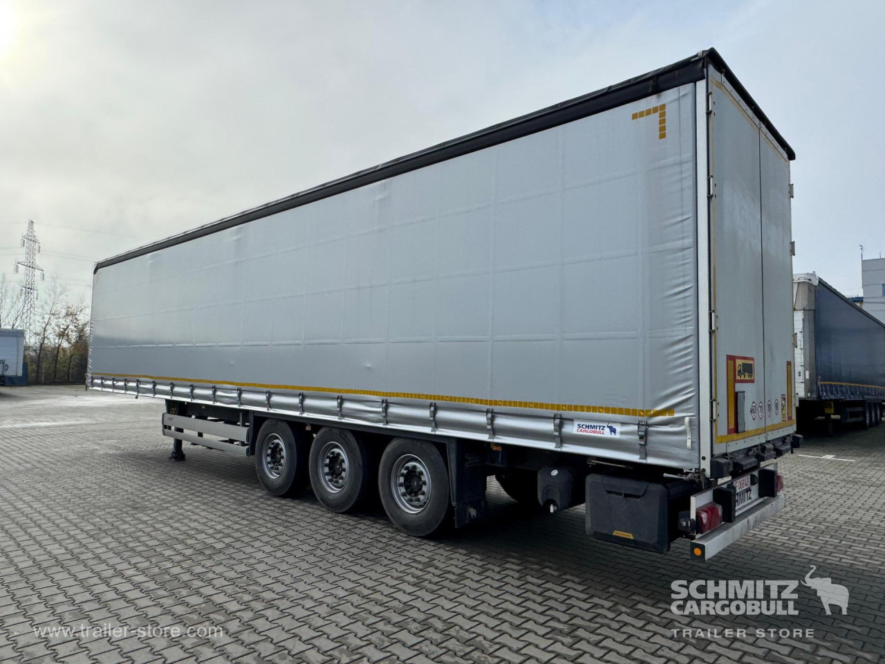 SCHMITZ Curtainsider Standard - Ponyvás félpótkocsi: 5 kép. SCHMITZ Curtainsider Standard - Ponyvás félpótkocsi: 5 kép.