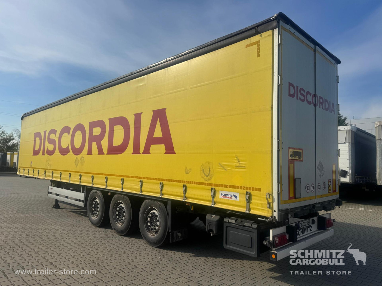 SCHMITZ Curtainsider Standard - Ponyvás félpótkocsi: 5 kép. SCHMITZ Curtainsider Standard - Ponyvás félpótkocsi: 5 kép.