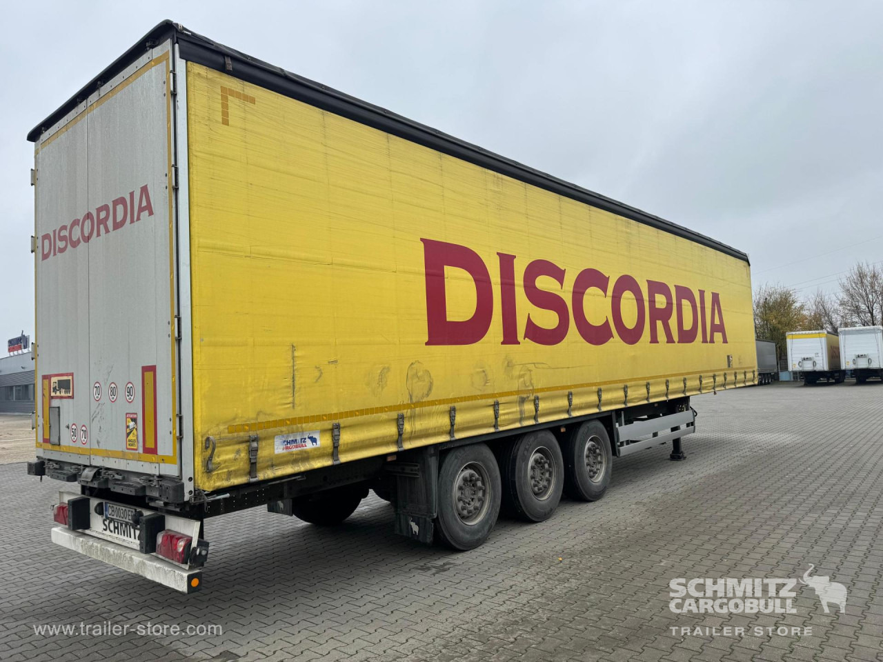SCHMITZ Curtainsider Standard - Ponyvás félpótkocsi: 5 kép. SCHMITZ Curtainsider Standard - Ponyvás félpótkocsi: 5 kép.