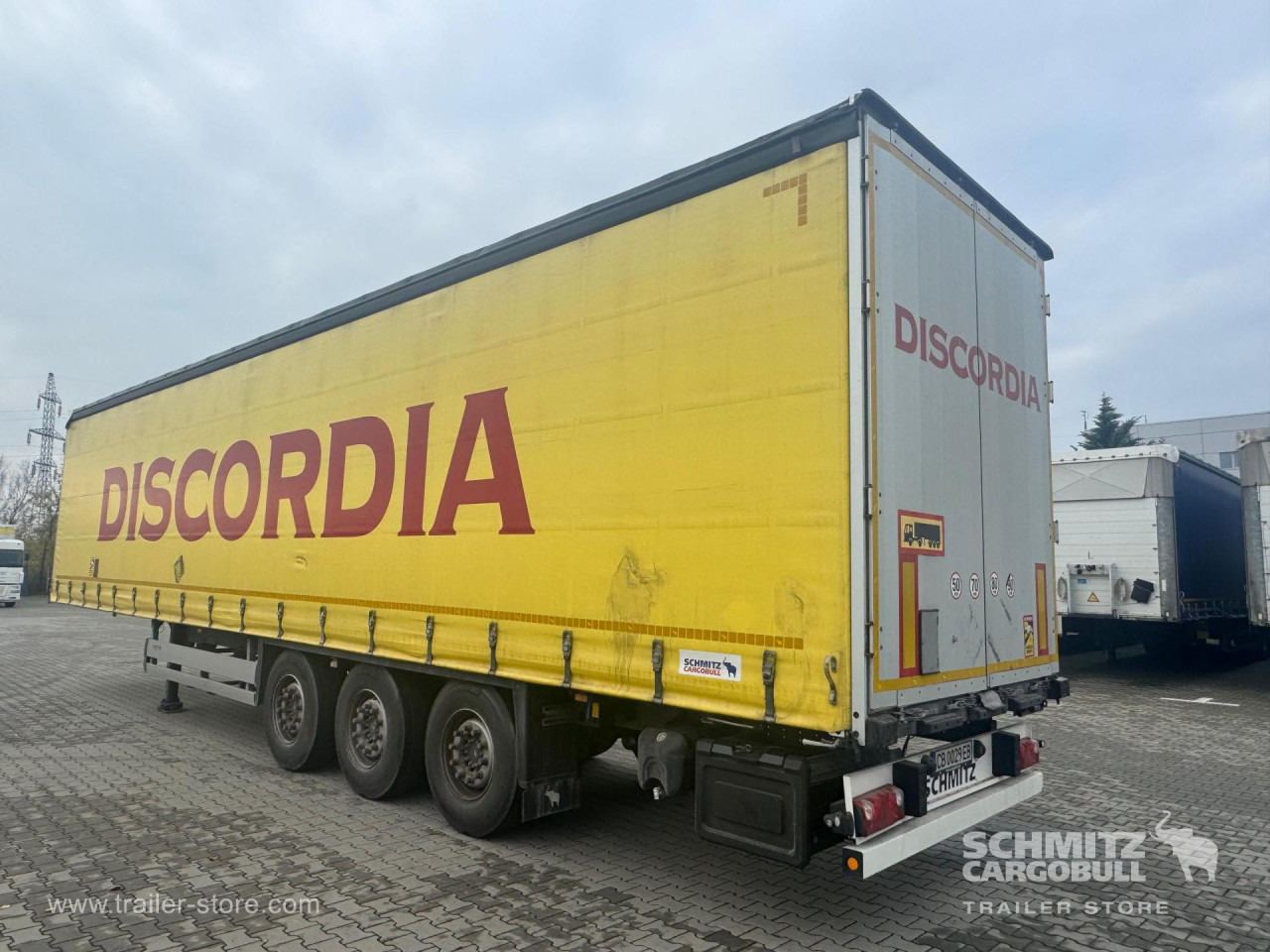 SCHMITZ Curtainsider Standard - Ponyvás félpótkocsi: 5 kép. SCHMITZ Curtainsider Standard - Ponyvás félpótkocsi: 5 kép.
