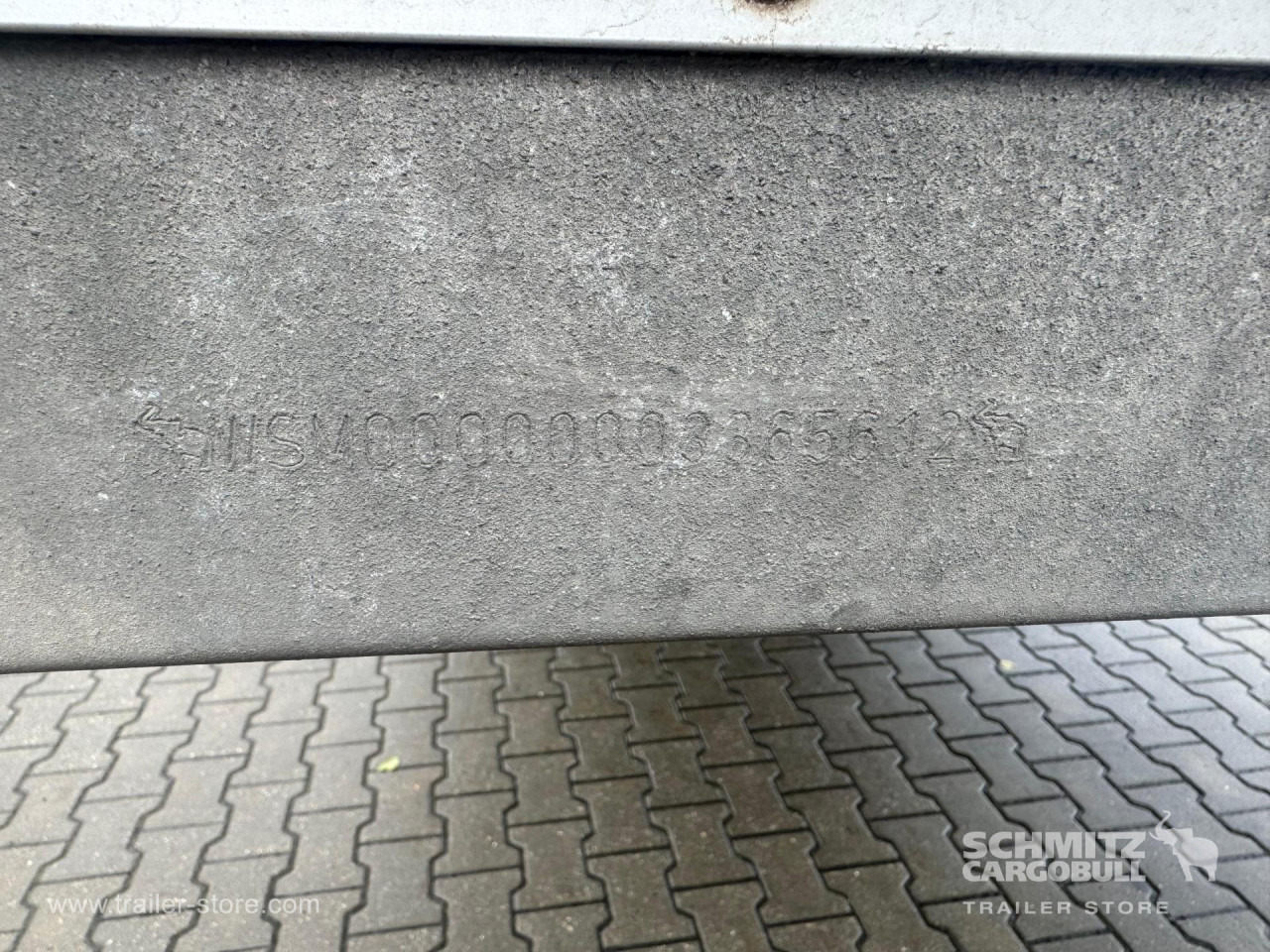 SCHMITZ Curtainsider Standard - Ponyvás félpótkocsi: 3 kép. SCHMITZ Curtainsider Standard - Ponyvás félpótkocsi: 3 kép.