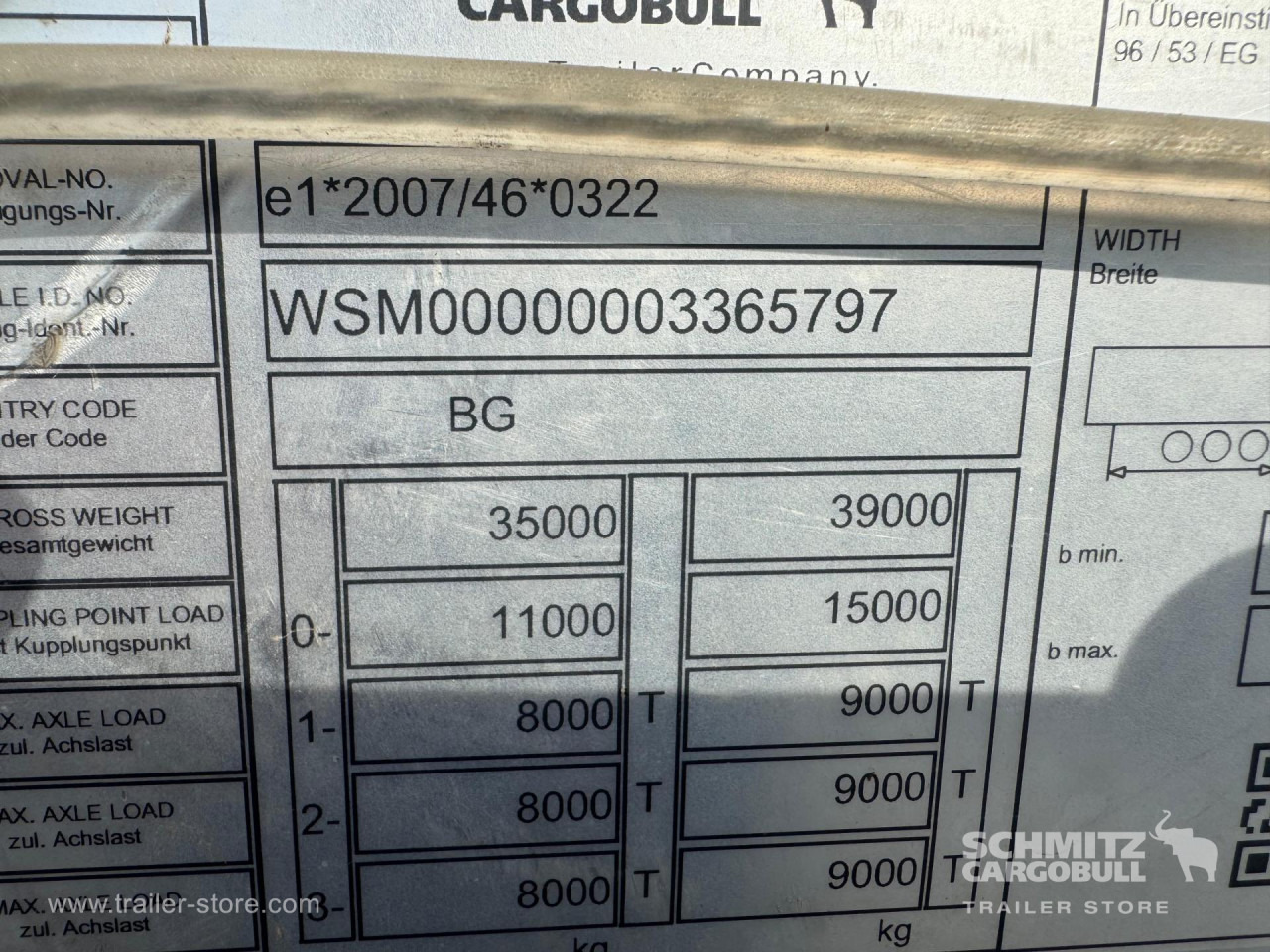 SCHMITZ Curtainsider Standard - Ponyvás félpótkocsi: 2 kép. SCHMITZ Curtainsider Standard - Ponyvás félpótkocsi: 2 kép.