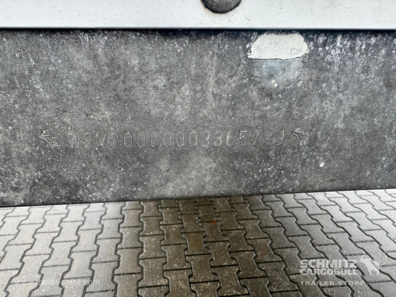 SCHMITZ Curtainsider Standard - Ponyvás félpótkocsi: 3 kép. SCHMITZ Curtainsider Standard - Ponyvás félpótkocsi: 3 kép.