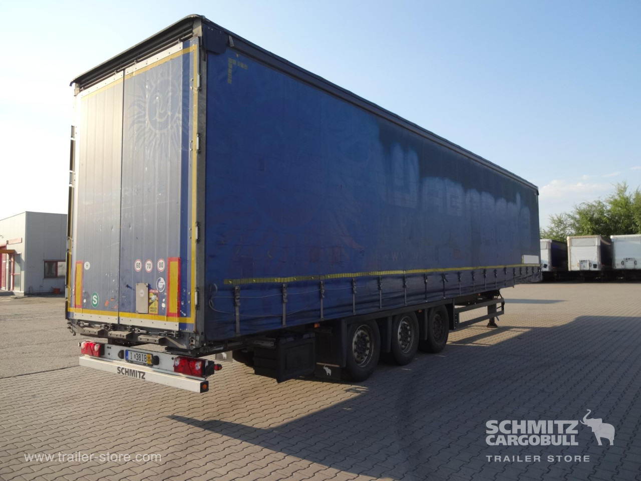 SCHMITZ Curtainsider Varios - Ponyvás félpótkocsi: 1 kép. SCHMITZ Curtainsider Varios - Ponyvás félpótkocsi: 1 kép.