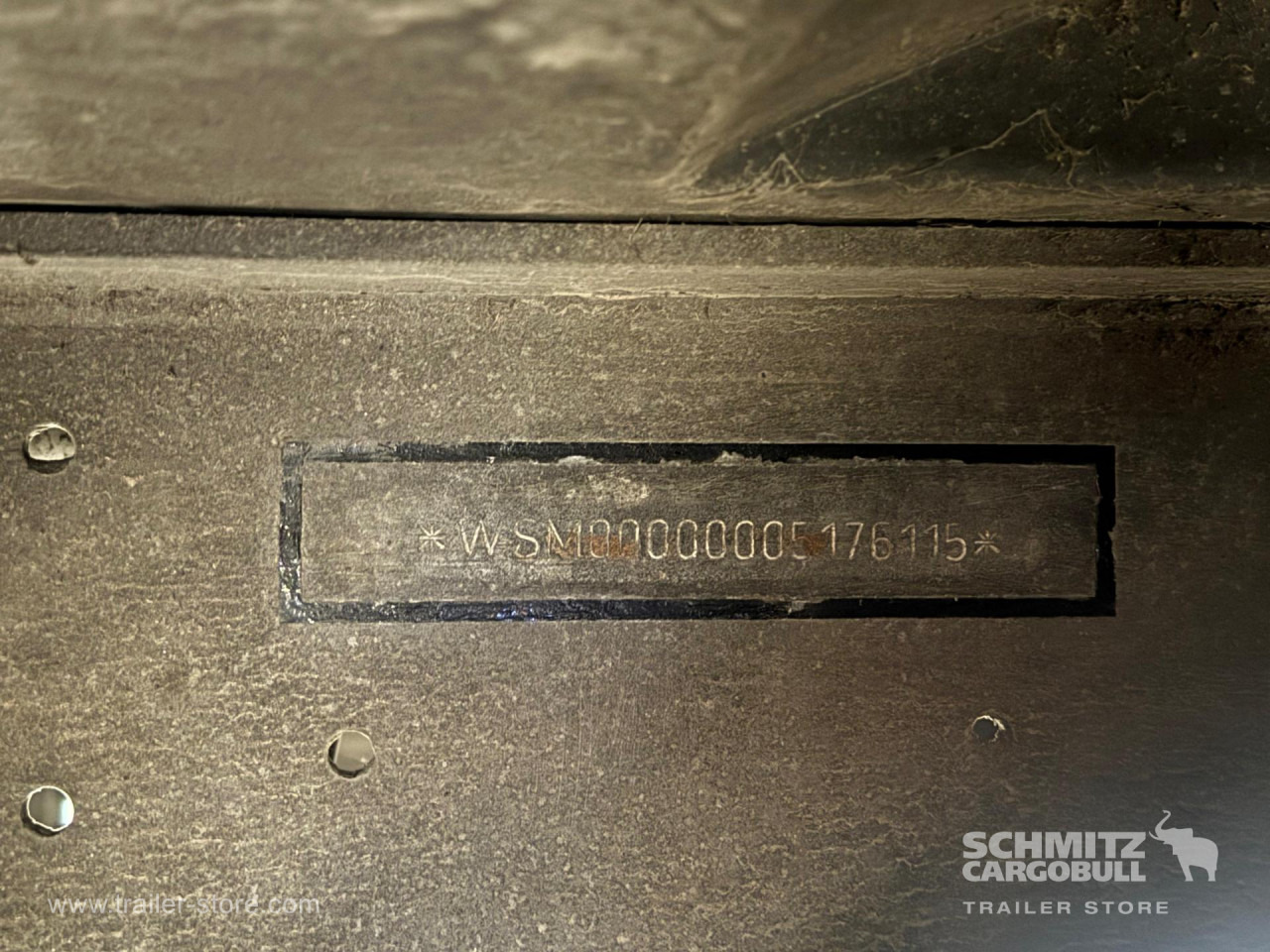 SCHMITZ Reefer Multitemp - Félpótkocsi hőszigetelt: 3 kép. SCHMITZ Reefer Multitemp - Félpótkocsi hőszigetelt: 3 kép.