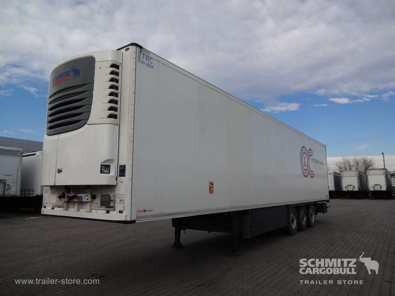 SCHMITZ Reefer Standard Double deck - Félpótkocsi hőszigetelt: 1 kép. SCHMITZ Reefer Standard Double deck - Félpótkocsi hőszigetelt: 1 kép.