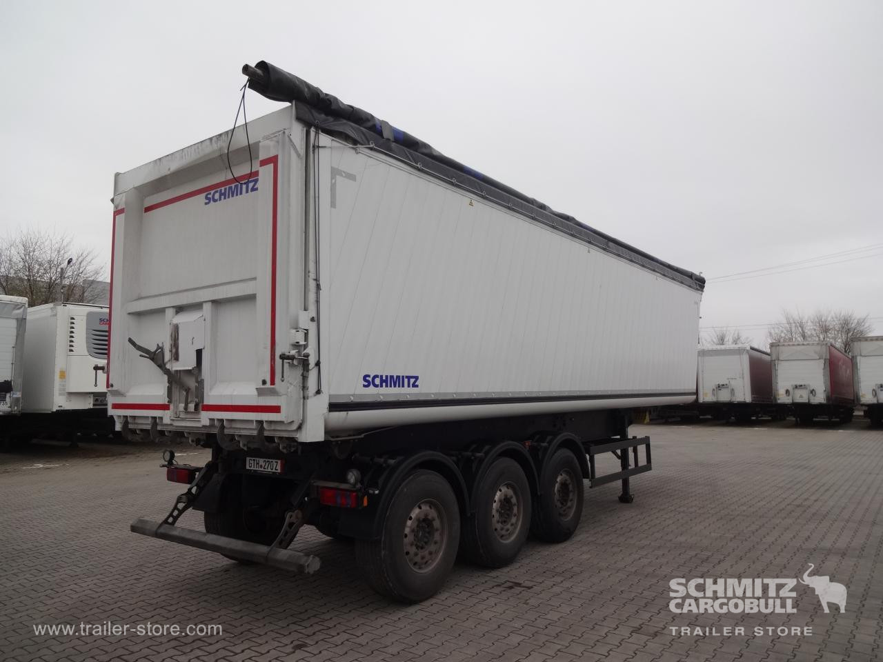 SCHMITZ Tipper Alu-square sided body 52m³ - Félpótkocsi billenőplatós: 4 kép. SCHMITZ Tipper Alu-square sided body 52m³ - Félpótkocsi billenőplatós: 4 kép.