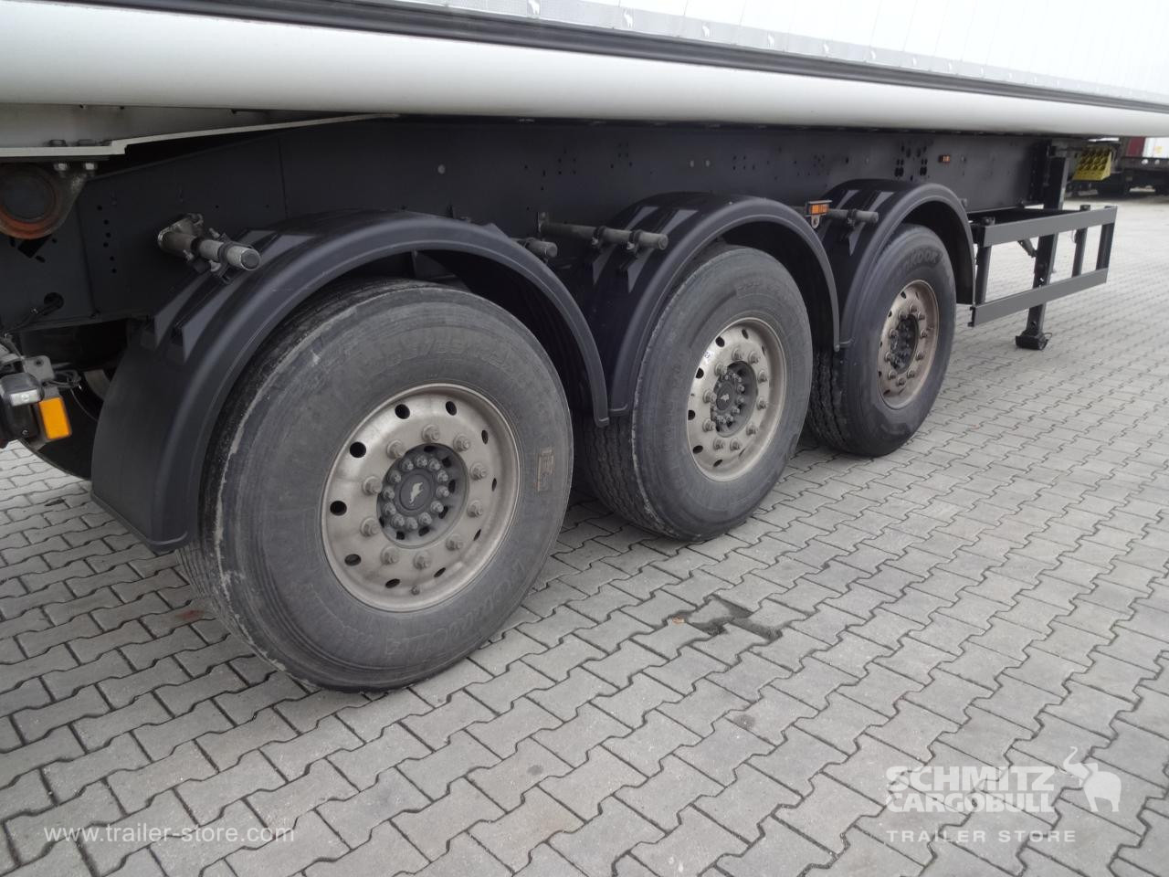 SCHMITZ Tipper Alu-square sided body 52m³ - Félpótkocsi billenőplatós: 5 kép. SCHMITZ Tipper Alu-square sided body 52m³ - Félpótkocsi billenőplatós: 5 kép.