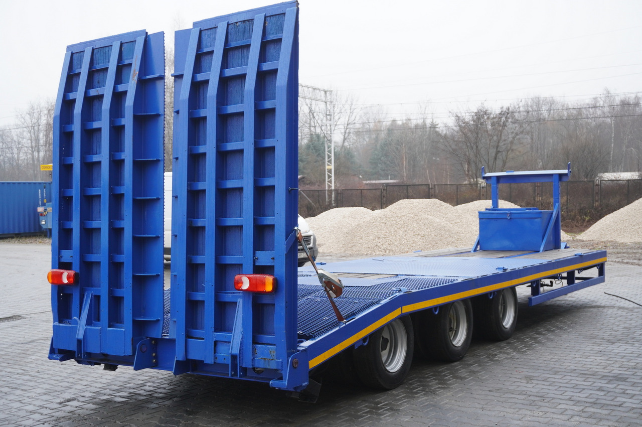 Andover CBDB24 tow truck trailer - Platós félpótkocsi: 2 kép. Andover CBDB24 tow truck trailer - Platós félpótkocsi: 2 kép.