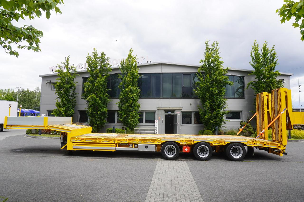 CASTERA S/R 38T semi-trailer / steering axle - Félpótkocsi mélybölcsős: 3 kép. CASTERA S/R 38T semi-trailer / steering axle - Félpótkocsi mélybölcsős: 3 kép.