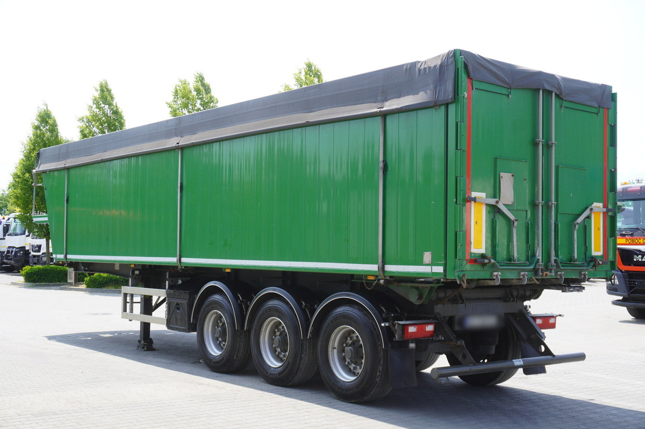 CMT W25-50 tipper semi-trailer / 50 M3 / SAF axles - Félpótkocsi billenőplatós: 5 kép. CMT W25-50 tipper semi-trailer / 50 M3 / SAF axles - Félpótkocsi billenőplatós: 5 kép.