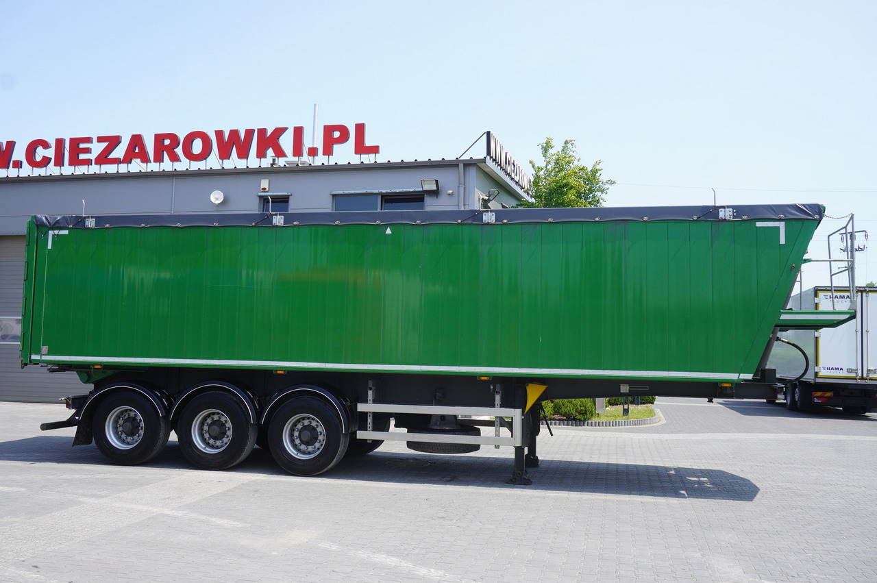 CMT W25-50 tipper semi-trailer / 50 M3 / SAF axles - Félpótkocsi billenőplatós: 2 kép. CMT W25-50 tipper semi-trailer / 50 M3 / SAF axles - Félpótkocsi billenőplatós: 2 kép.