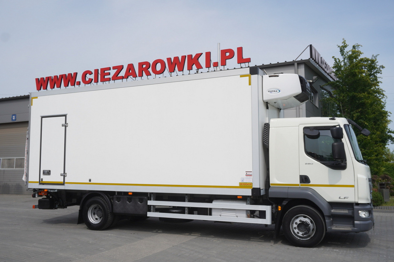 DAF LF 16.260 / Jegger Refrigerator / Carrier Supra 750 / DHOLLANDIA 1500 kg / Sleeper cab - Hűtős teherautó: 2 kép. DAF LF 16.260 / Jegger Refrigerator / Carrier Supra 750 / DHOLLANDIA 1500 kg / Sleeper cab - Hűtős teherautó: 2 kép.