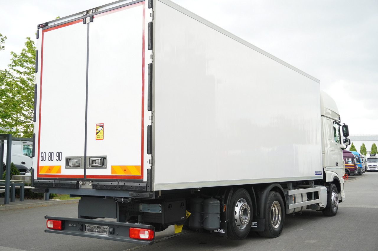 DAF XF 480 EURO 6/ 2021 / Lamberet Refrigerator / Carrier Vector 1550 - Hűtős teherautó: 3 kép. DAF XF 480 EURO 6/ 2021 / Lamberet Refrigerator / Carrier Vector 1550 - Hűtős teherautó: 3 kép.