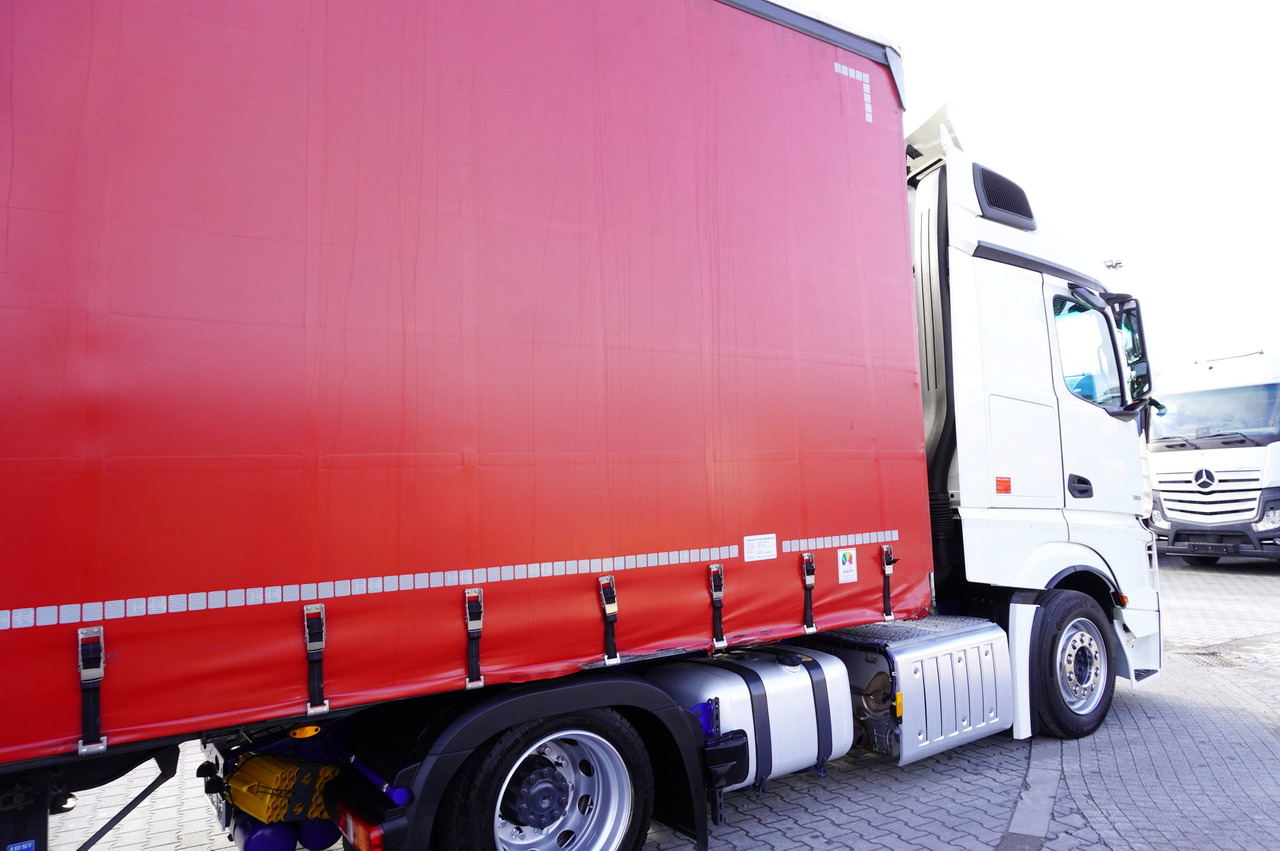 FLIEGL SDS 01 Coilmulde semi-trailer - Ponyvás félpótkocsi: 5 kép. FLIEGL SDS 01 Coilmulde semi-trailer - Ponyvás félpótkocsi: 5 kép.