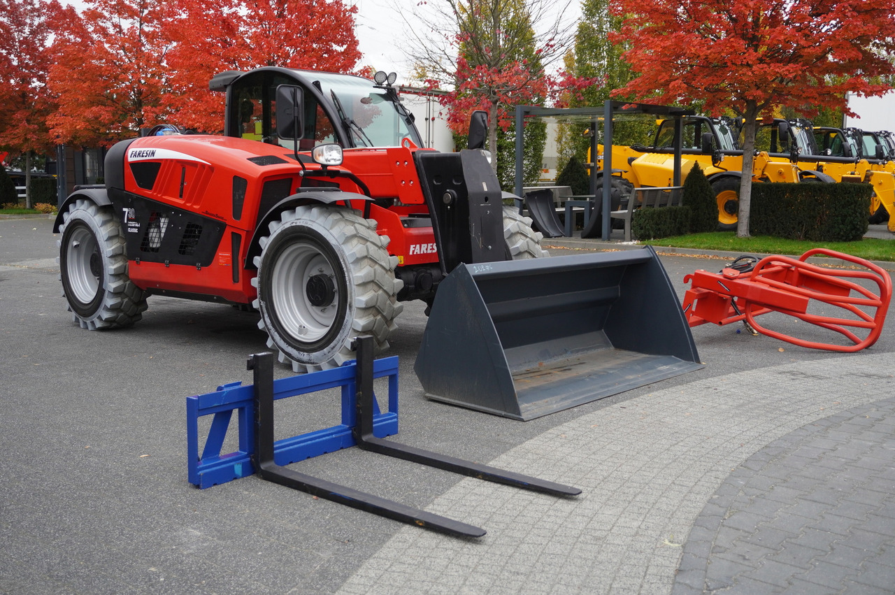Faresin 730C Classic 55 / NEW / 550 MTH!!! / reach 7 m / joystick - Teleszkópos homlokrakodó: 5 kép. Faresin 730C Classic 55 / NEW / 550 MTH!!! / reach 7 m / joystick - Teleszkópos homlokrakodó: 5 kép.