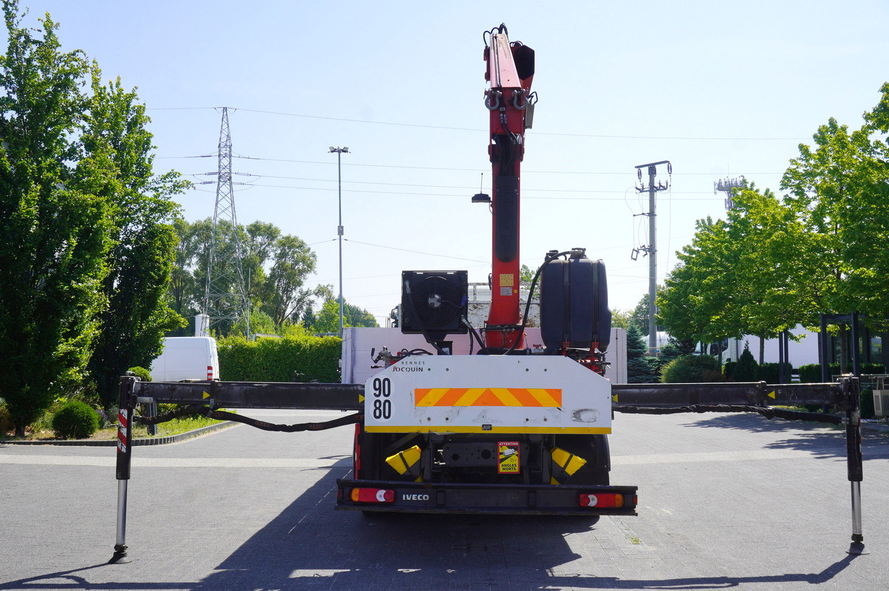 IVECO EUROCARGO 190-280L / FASSI F135A / 8 M / Lift cap. 5580 kg - Platós teherautó, Darus autó: 4 kép. IVECO EUROCARGO 190-280L / FASSI F135A / 8 M / Lift cap. 5580 kg - Platós teherautó, Darus autó: 4 kép.