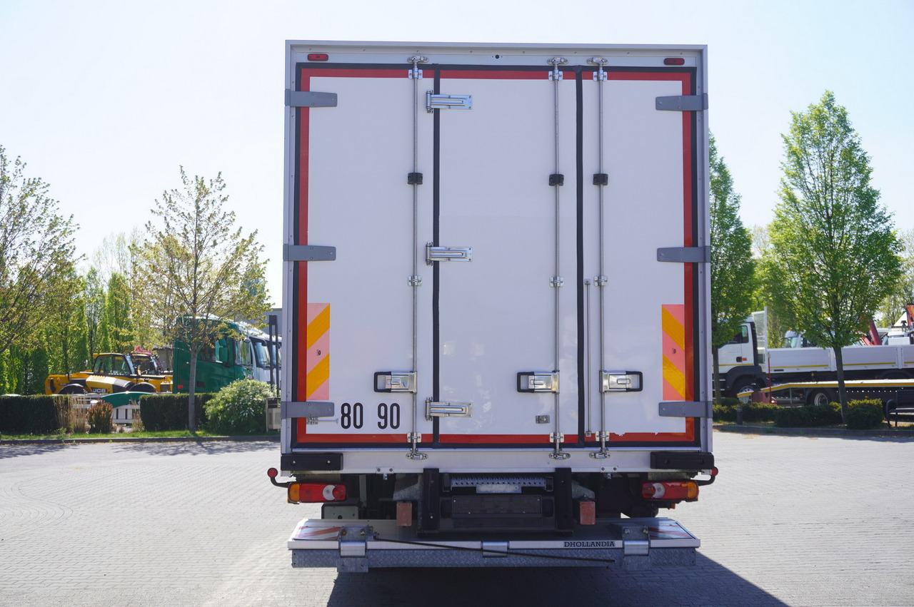 IVECO Eurocargo 100-190 4x2 E6 / Refrigerator / Dhollandia 1.5 T - Hűtős teherautó: 4 kép. IVECO Eurocargo 100-190 4x2 E6 / Refrigerator / Dhollandia 1.5 T - Hűtős teherautó: 4 kép.