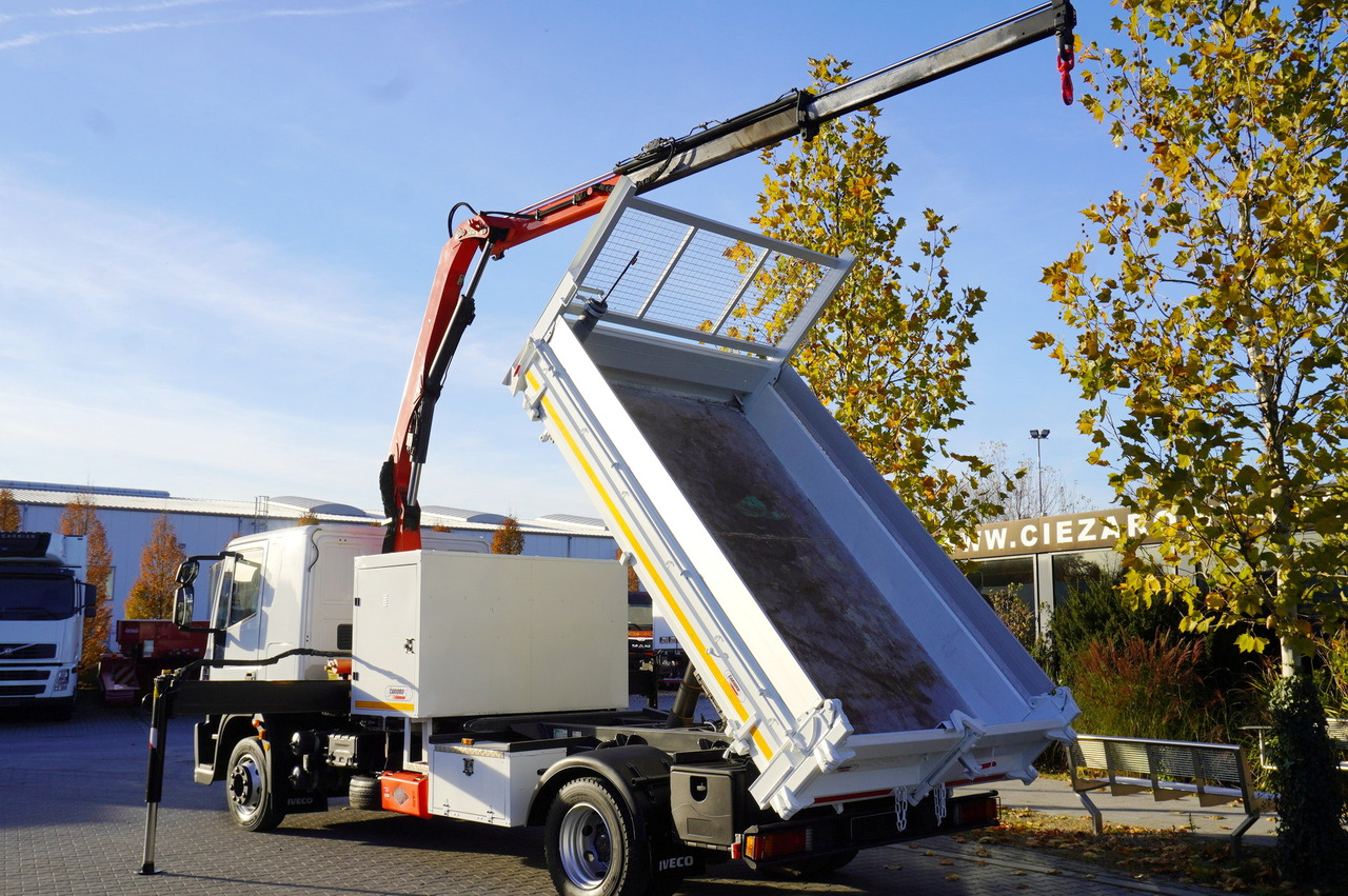 IVECO Eurocargo 120E18 Crane Palfinger / 3-way tipper / sleeper cab - Billenőplatós teherautó, Darus autó: 4 kép. IVECO Eurocargo 120E18 Crane Palfinger / 3-way tipper / sleeper cab - Billenőplatós teherautó, Darus autó: 4 kép.