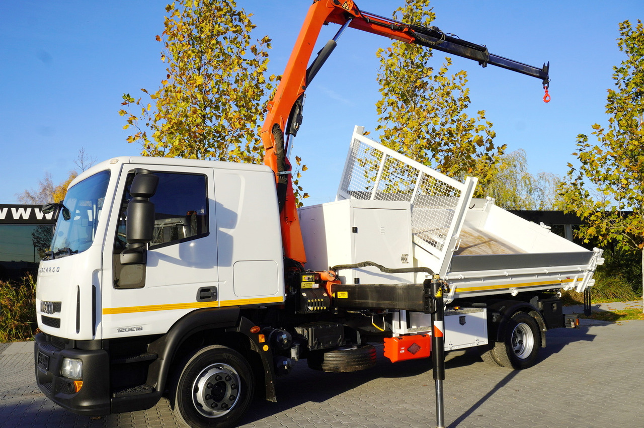 IVECO Eurocargo 120E18 Crane Palfinger / 3-way tipper / sleeper cab - Darus autó: 3 kép. IVECO Eurocargo 120E18 Crane Palfinger / 3-way tipper / sleeper cab - Darus autó: 3 kép.